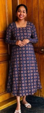 Full Sleeve Feeding Top with two side zip -Blue