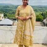 slited Top bottom dupatta with lining