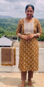 slited top,bottom,dupatta with lining