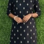 Slitted Top-black