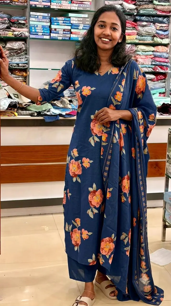 Slitted top bottom dupatta-Blue - Image 1
