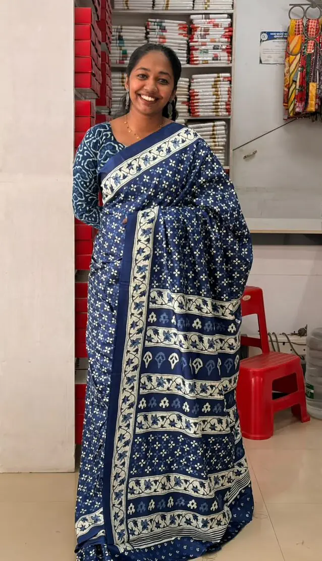 WhatsApp Image 2026-10-27 at 10.25.21 AM (1) Saree - Image 1
