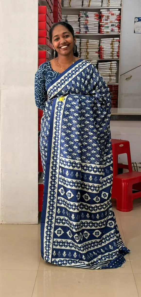 Saree - Image 1